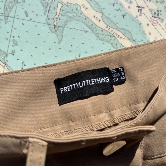 Pretty Little Thing Wide Leg Cargo Pants - Picture 5 of 7